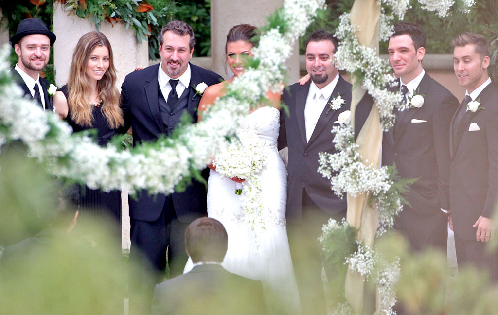 Justin Timberlake Reunites With �N Sync, Brings Jessica