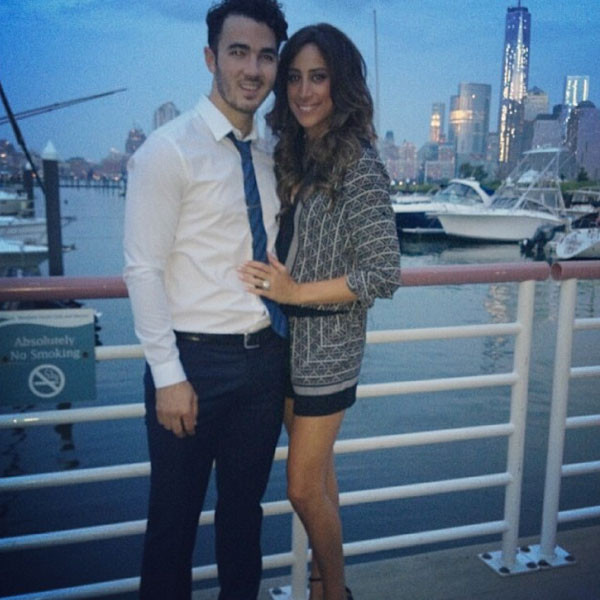 Danielle Jonas Gets Sweetest Birthday Wishes from Hubby Kevin