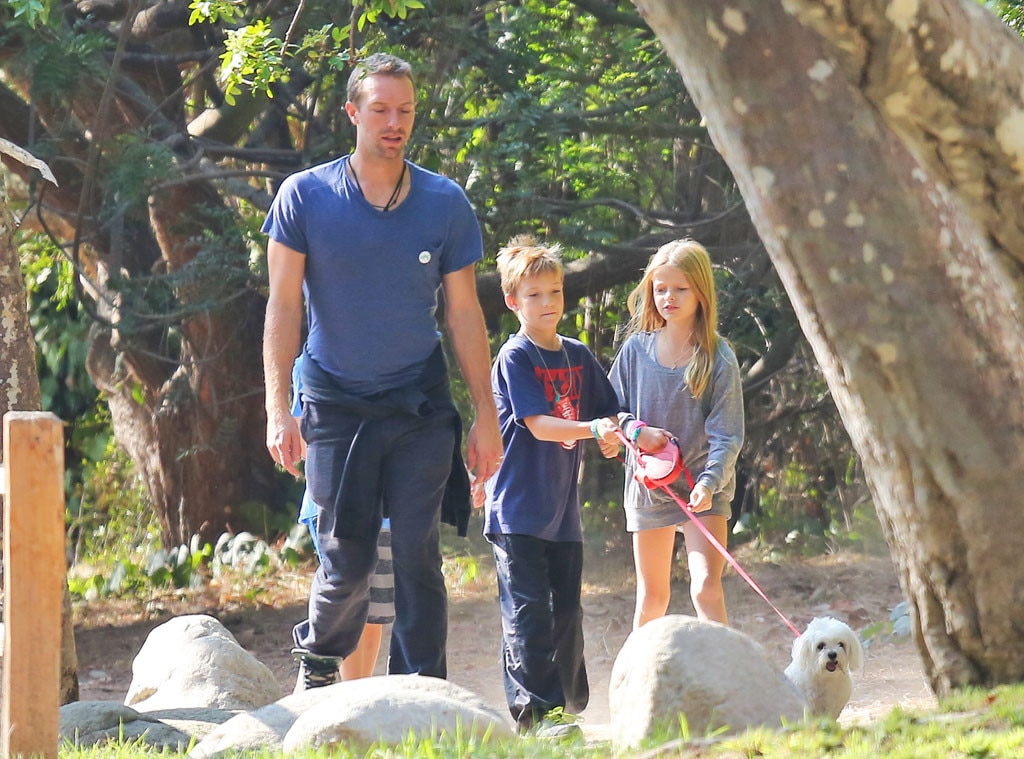 Chris Martin Steps Out With Kids Apple and Moses—See the Cute Pic! | E ...