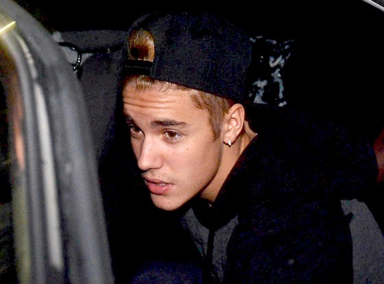 Justin Bieber Apologizes for Sweeping Argentine Flag Offstage: I Saw a ...