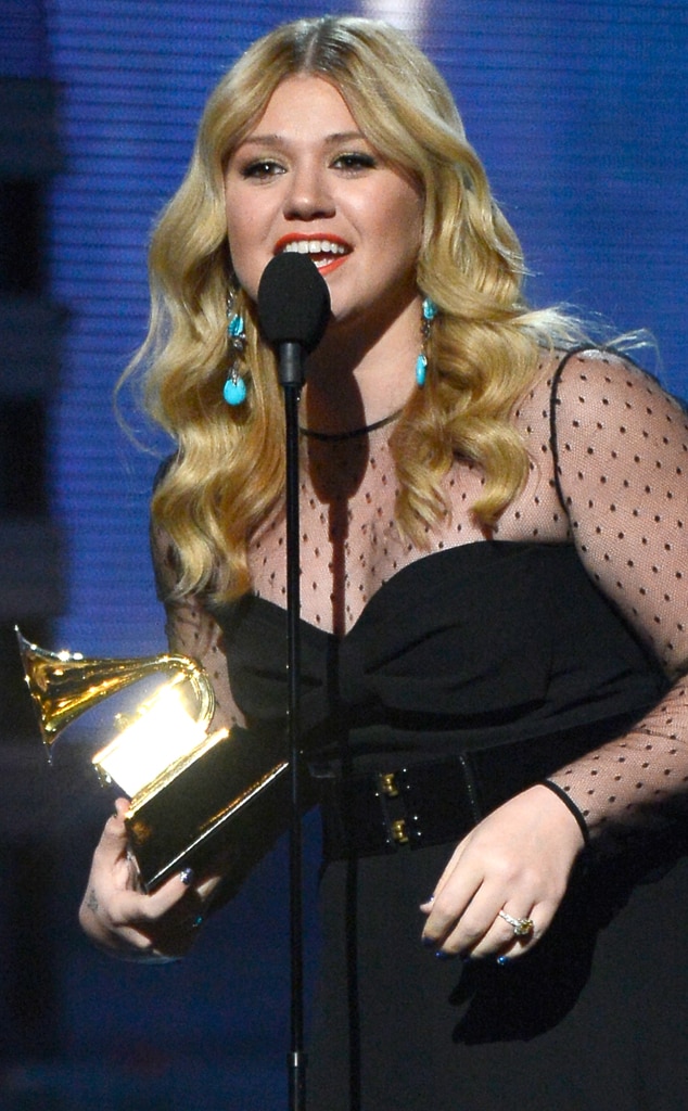Kelly Clarkson from 2013 Grammy Awards Winners! E! News
