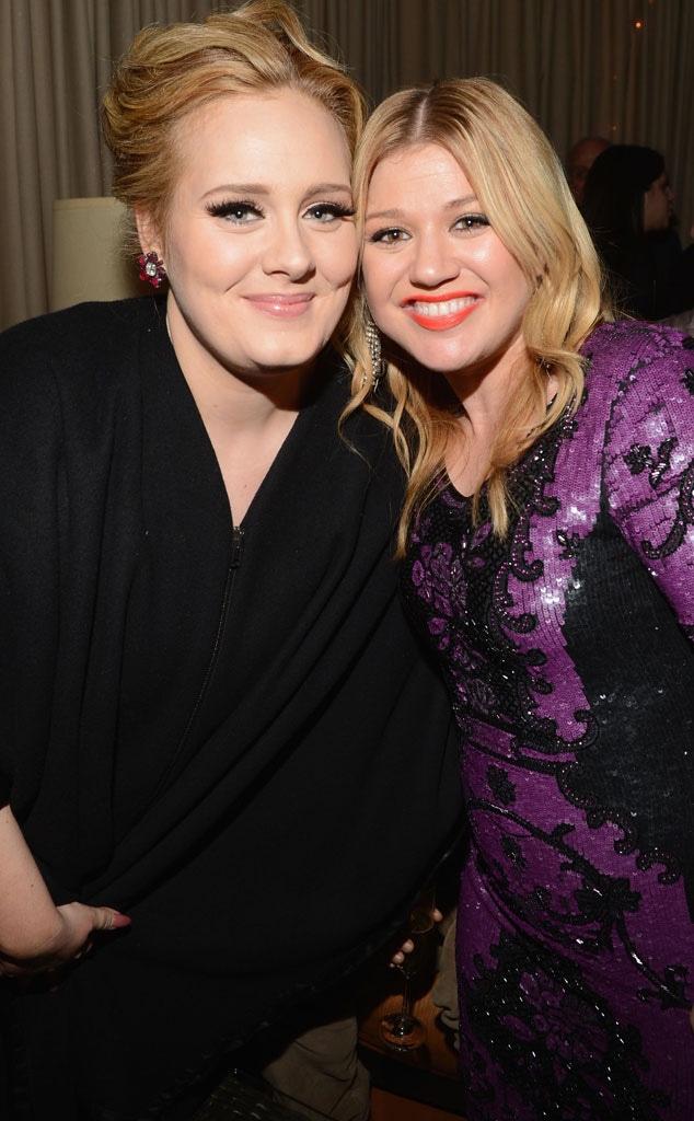 Grammys Adele Kelly Clarkson Get Cheeky And Other Big Party Moments E Online Grammys Adele Kelly Clarkson Get Cheeky And Other Big Party Moments E Online