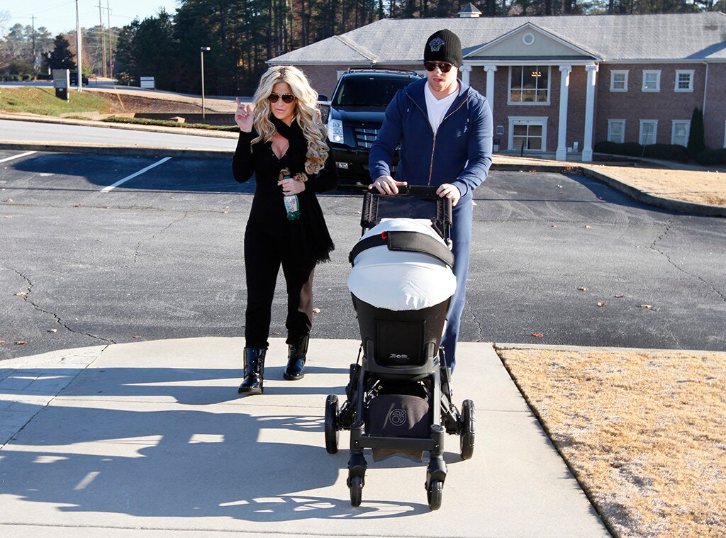 Kim Zolciak Debuts PostBaby Body Four Days After Giving Birth, Steps