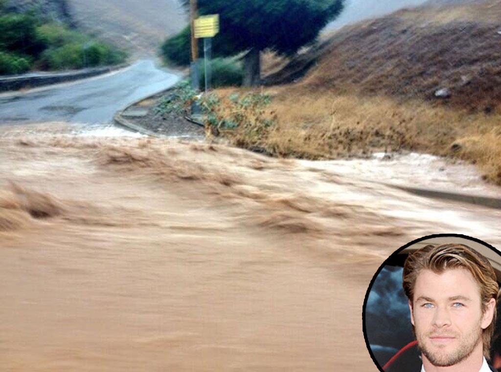 Ron Howard, Chris Hemsworth, Flood Twit Pic