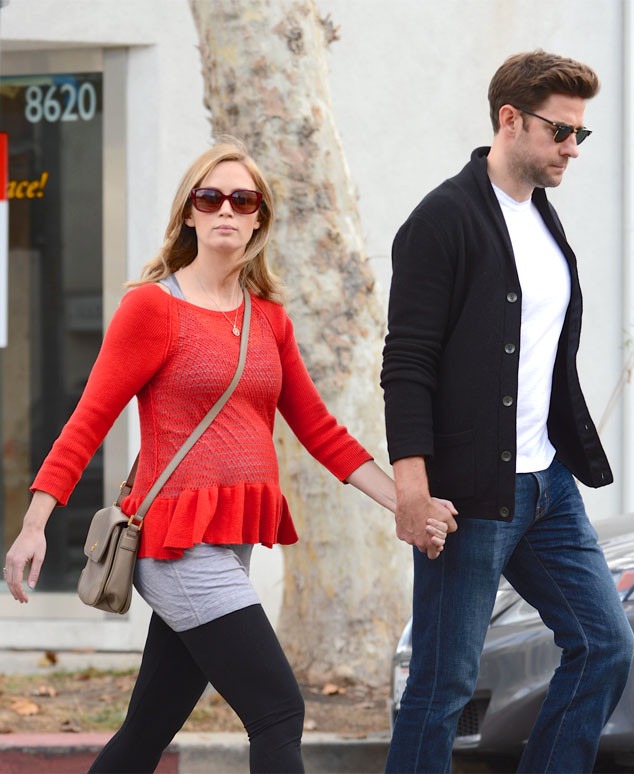 Pregnant Emily Blunt Flaunts Growing Baby Bump While Furniture Shopping ...