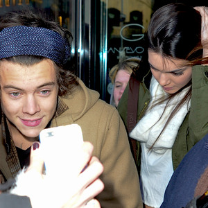 Kendall Jenner And Harry Styles Visit Gay Bar In Nyc E