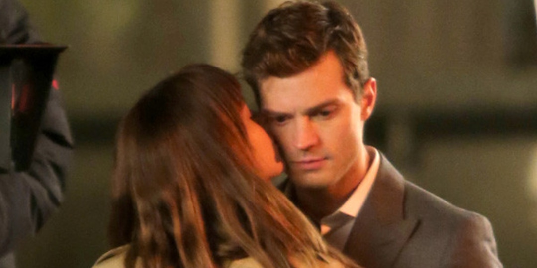 Photos From Fifty Shades Of Grey Behind The Scenes Pics E Online Photos From Fifty Shades Of Grey Behind The Scenes Pics E Online