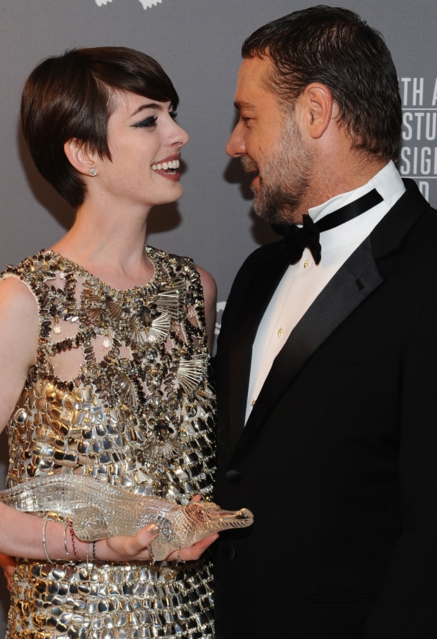 Russell Crowe, Anne Hathaway