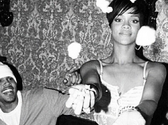 Rihanna Tweets Birthday Pic With Chris Brown E News France