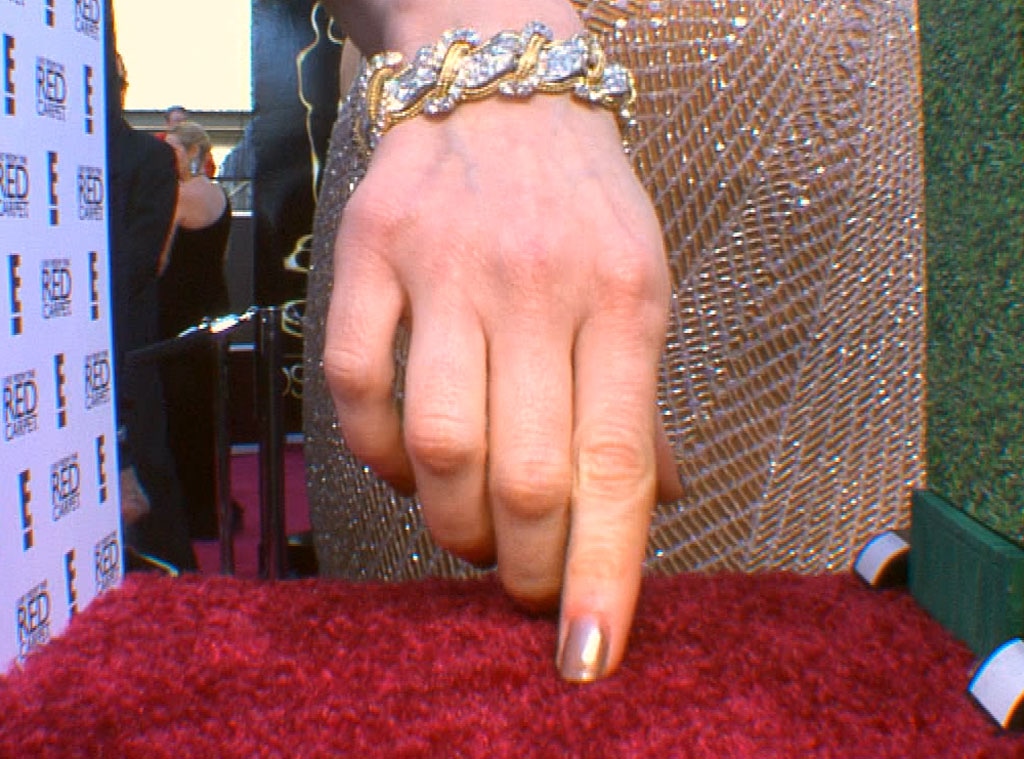 Jessica Chastain, Mani Cam