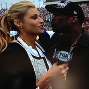 50 Cent Awkwardly Tries To Kiss Erin Andrews—watch Now E Online
