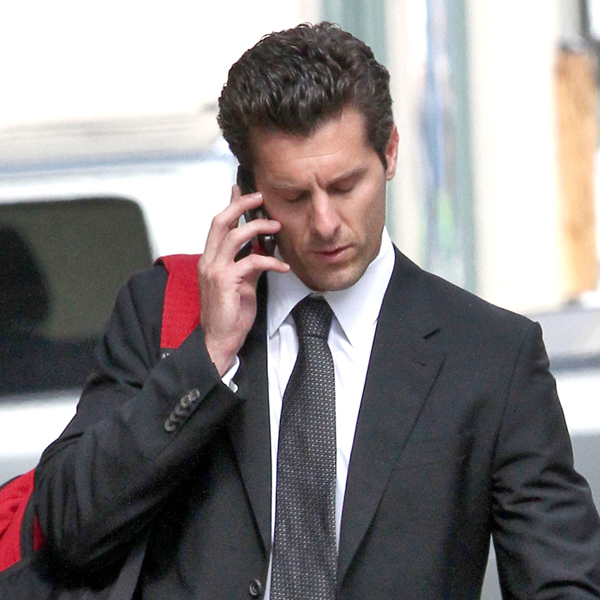 Bethenny Frankel's Ex Jason Hoppy Still Wearing Wedding Ring E