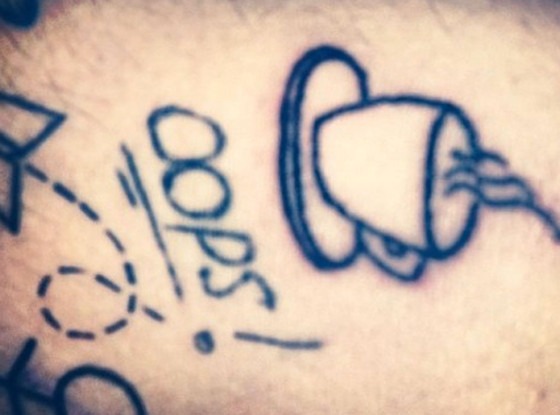 See Louis Tomlinson's New Teacup Tattoo E! News