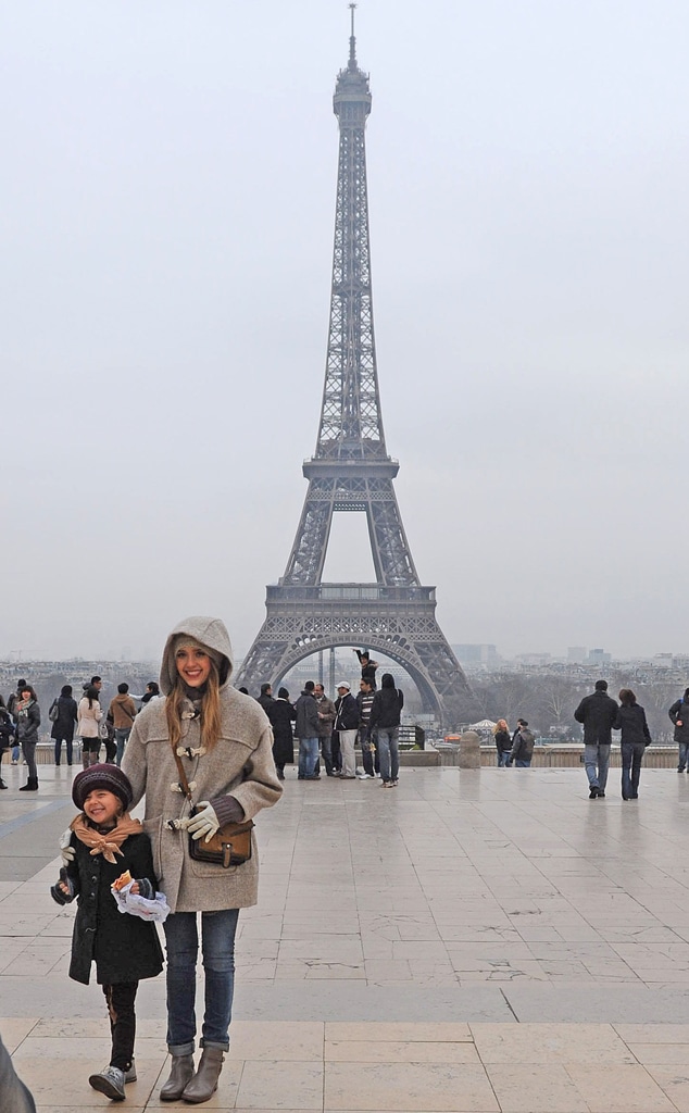 Jessica Alba, Honor, Eiffel Tower