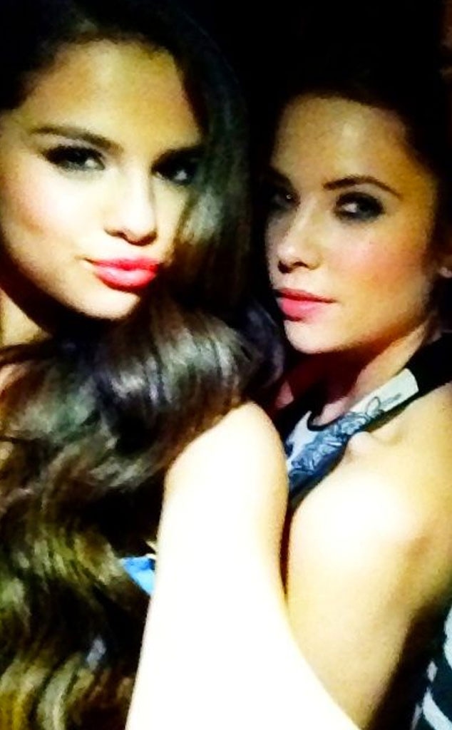 Selena Gomez, Ashley Benson