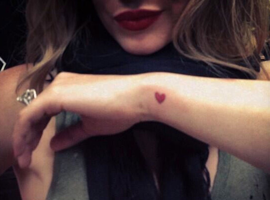 Barbed Wire Heart Tattoo Meaning - Get inspired! - FashionActivation