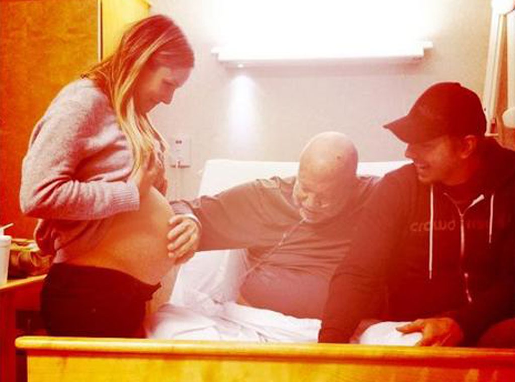 Dax Shepard S Touching Blog About Father S Death E Online
