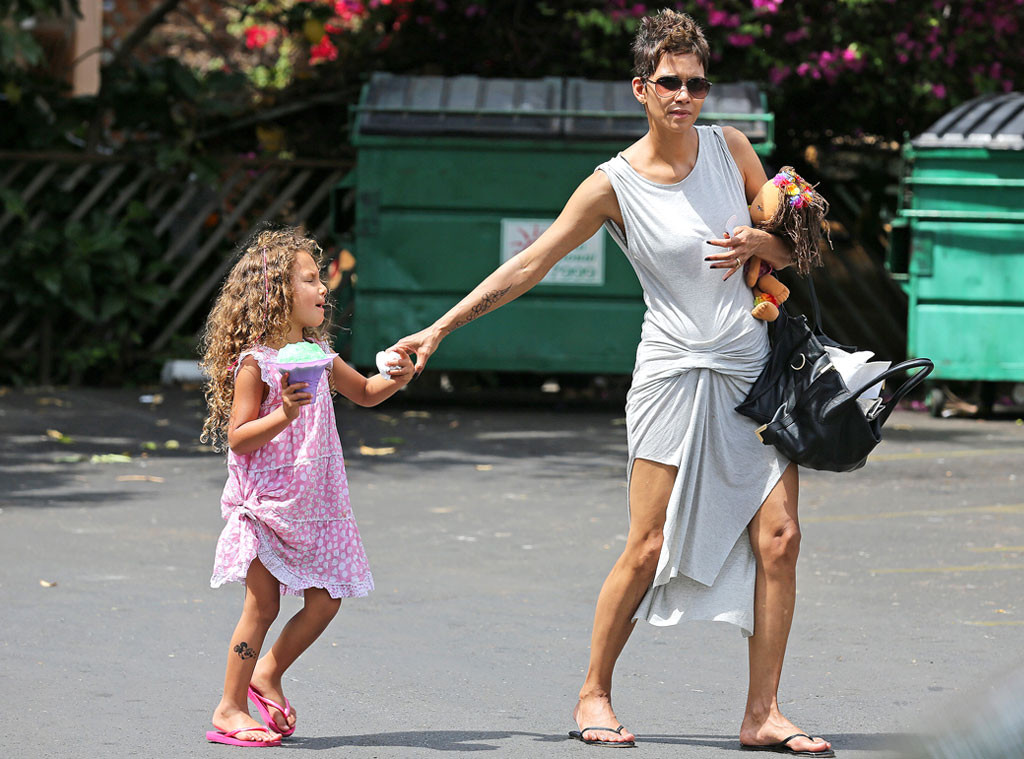 Halle Berry and Daughter Nahla Get Inked...With Henna ...