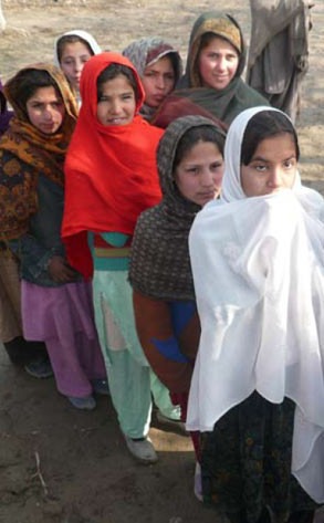 Angelina Jolie, Qalai Gudar Girl's School