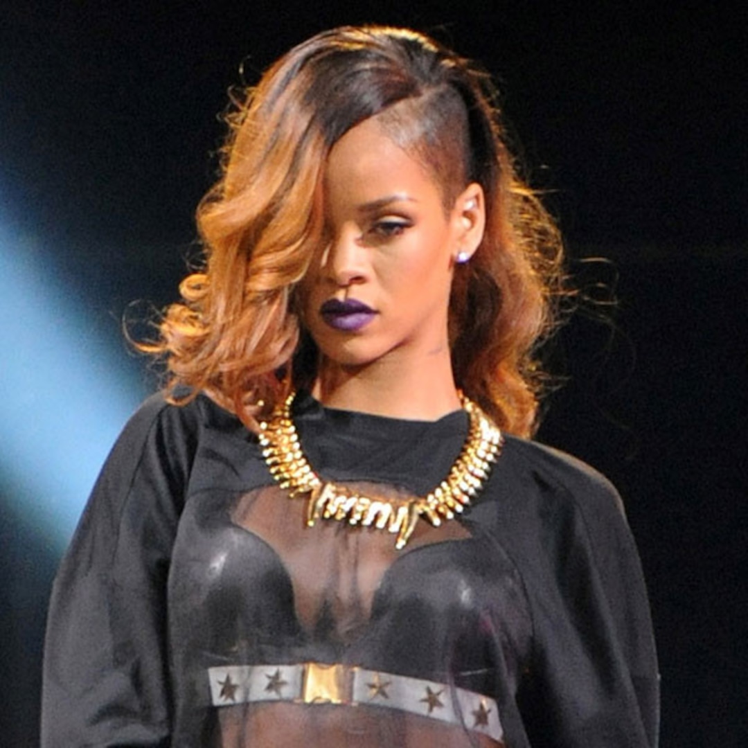 Ailing Rihanna Cancels Houston Show - E! Online - CA