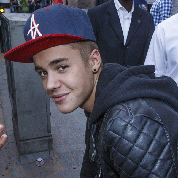 Pogo stick spring afstand Reparation mulig Justin Bieber Thanks 38 Million "Crazy" Beliebers - E! Online