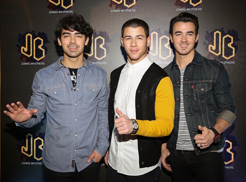 Joe Jonas, Nick Jonas, Kevin Jonas, Jonas Brothers, 2013