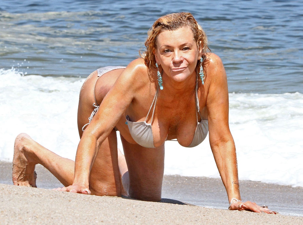 Crouching Tanner From Tanning Mom S Beach Bikini Shots E News