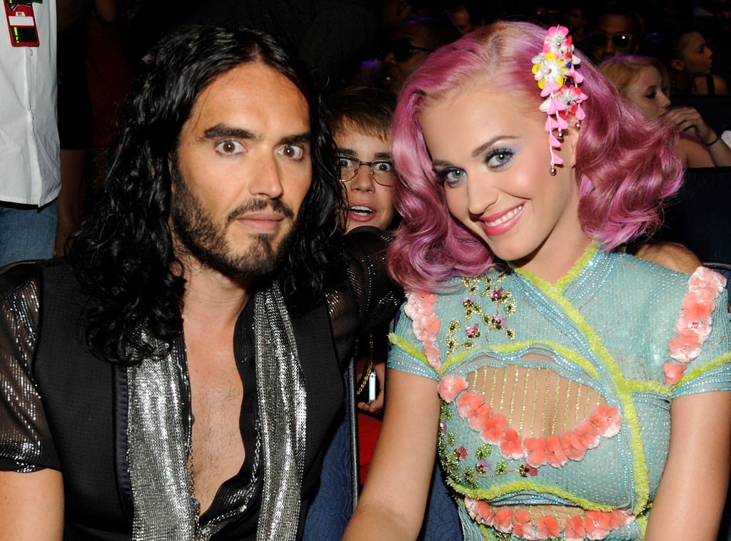 Russell Brand, Justin Bieber, Katy Perry, Photobomb