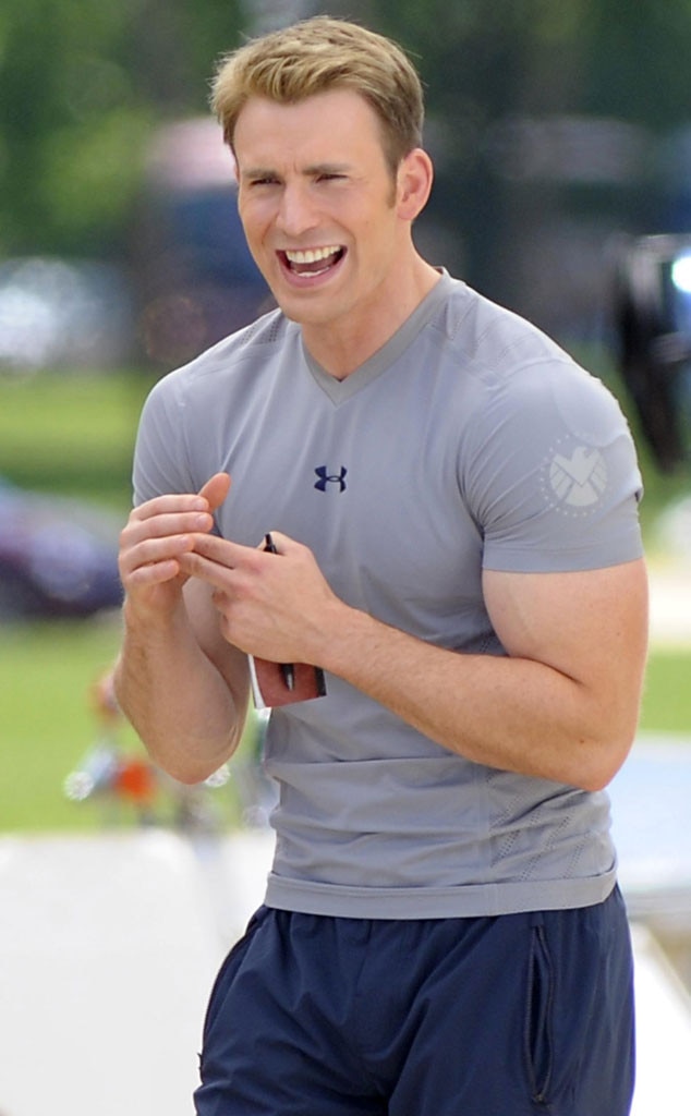 Chris Evans Buff Captain America Biceps