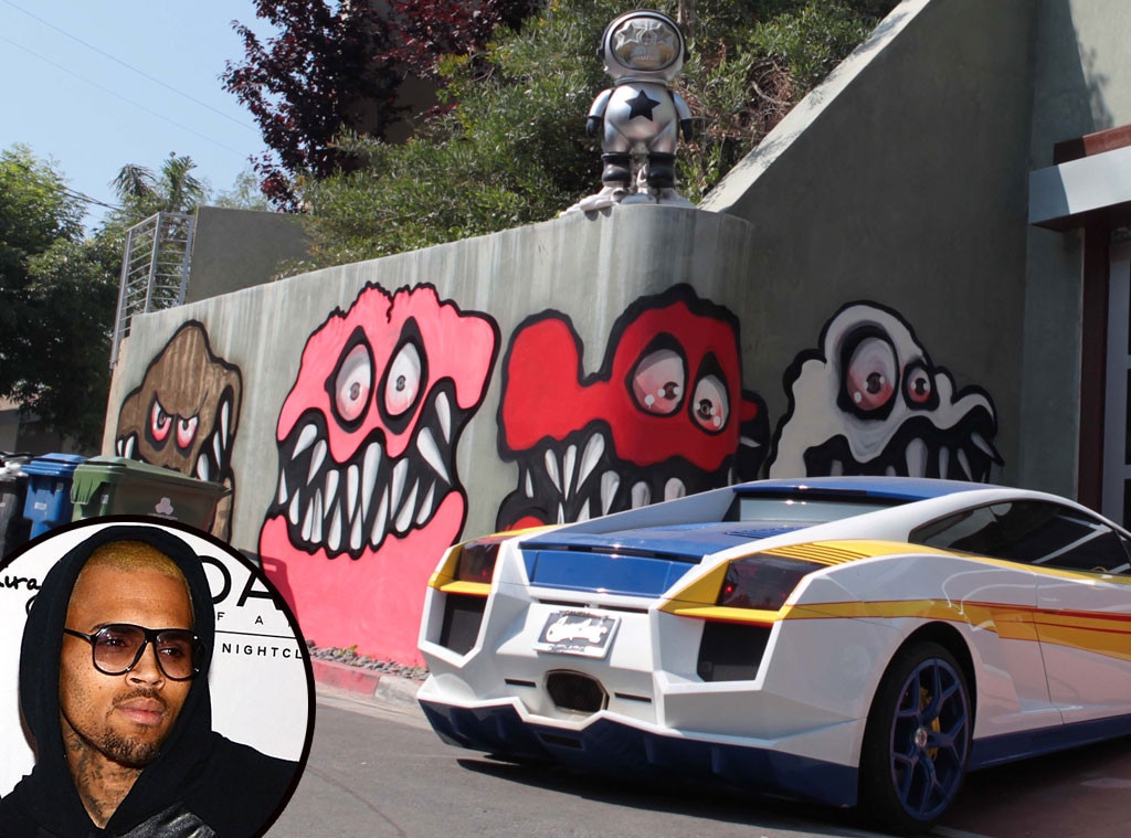 Chris Brown, Graffiti