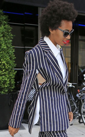 Check Out Solange S Semi Wardrobe Malfunction E News