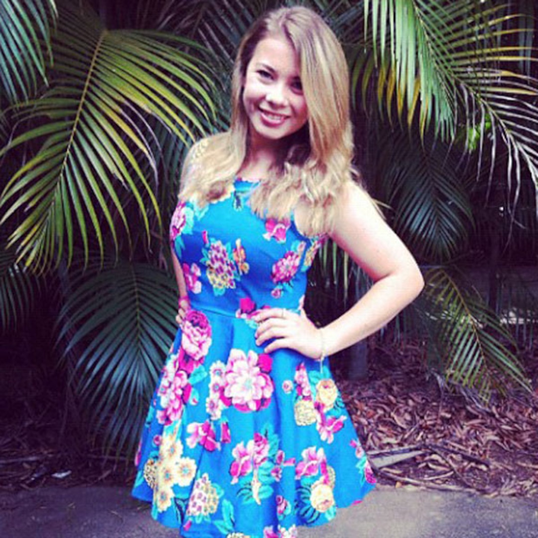 Bindi irwin Bindi Irwin Remembers "Incredible" Dad Steve Irwin - E! Online