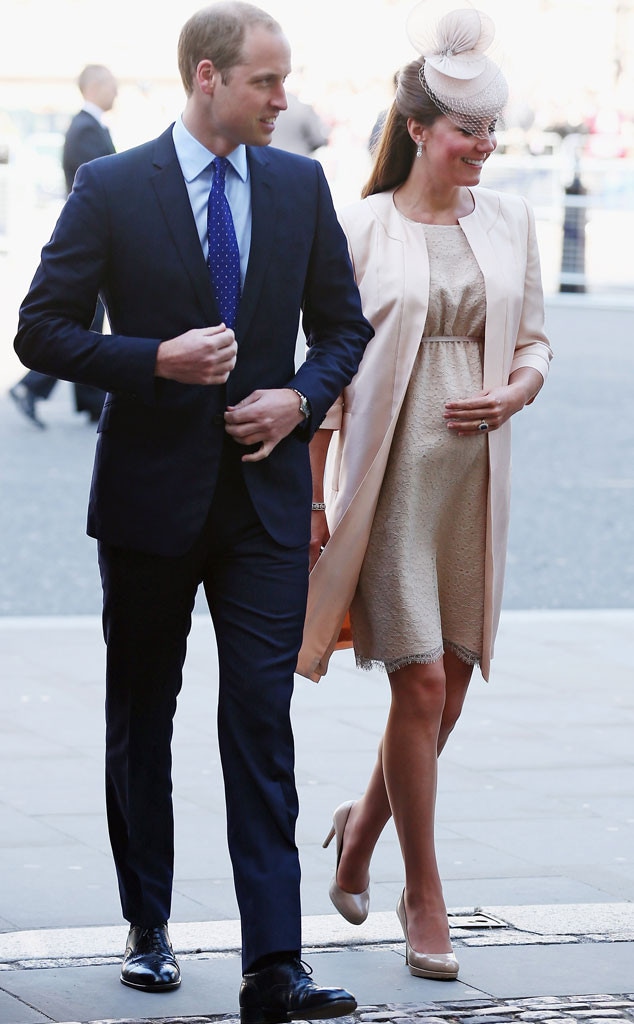 Kate Middleton Cradles Baby Bump E Online Kate Middleton Cradles Baby Bump E Online