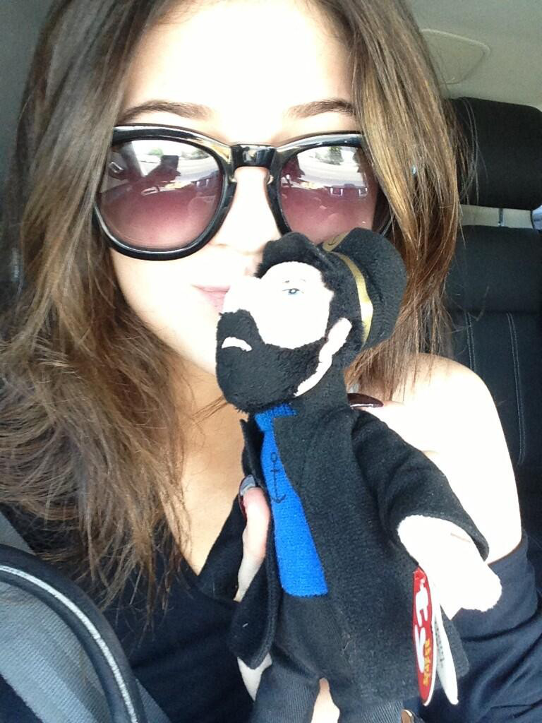 Kendall Jenner, Kylie Jenner, Twit Pic