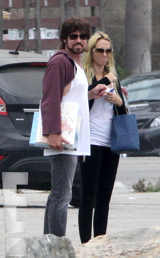 Heavy Lifting Required from Billy Ray and Tish Cyrus Reunite After ...