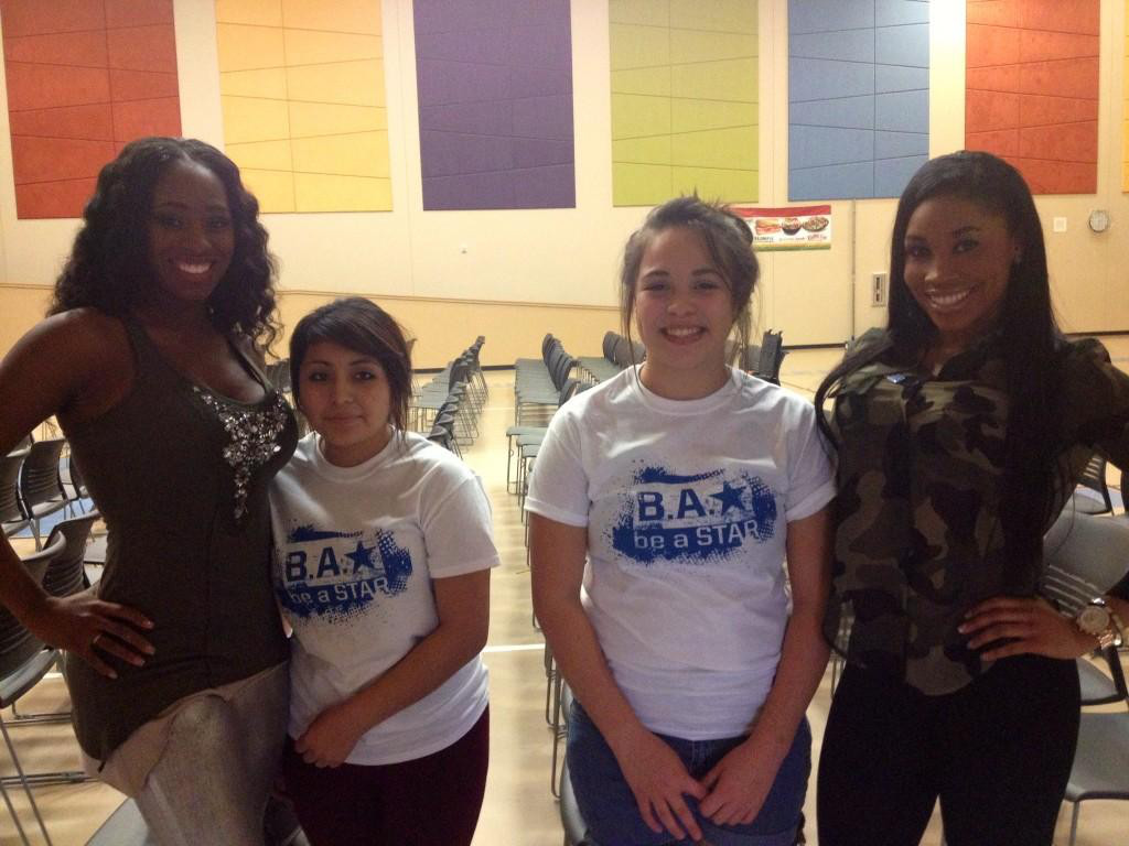 The Funkadactyls, Twit Pic