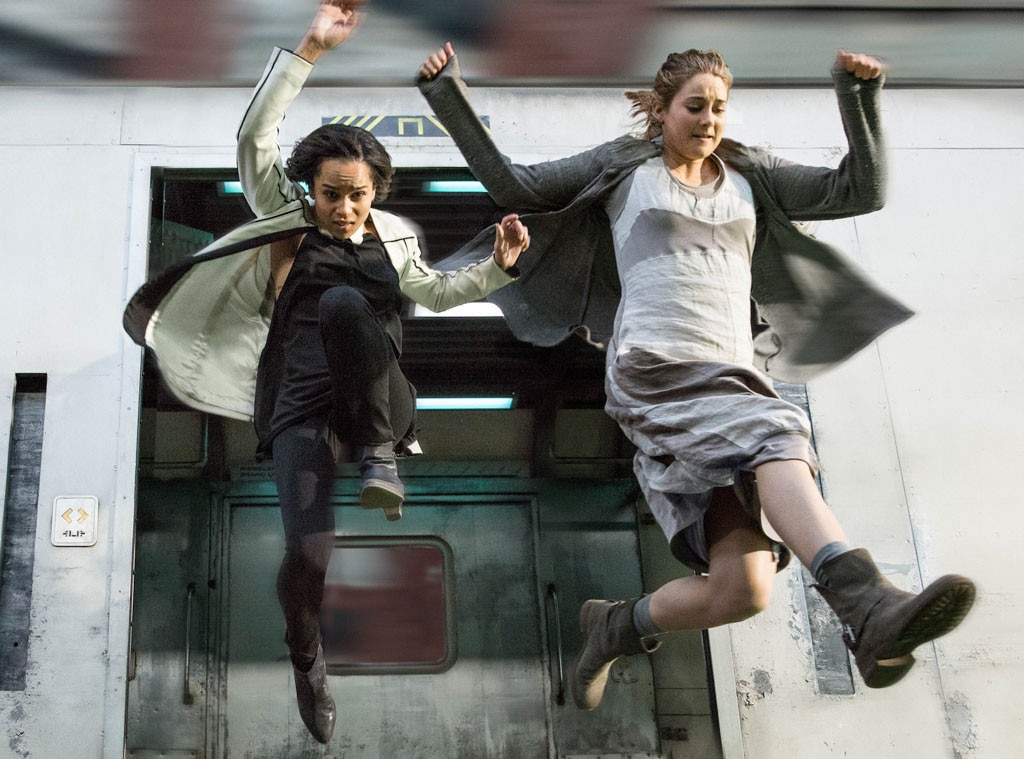 Shailene Woodley & Zoë Kravitz from Divergent Movie Pics | E! News