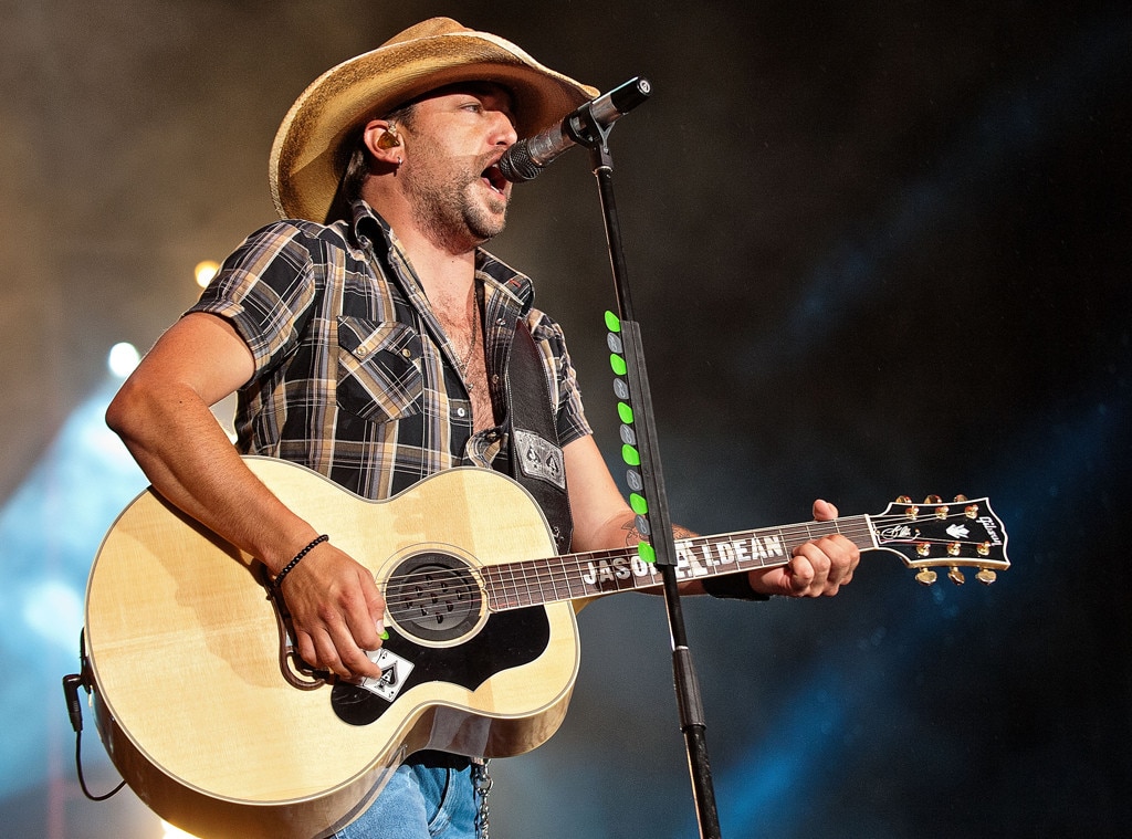Jason Aldean from Musicians Performing Live on Stage E! News
