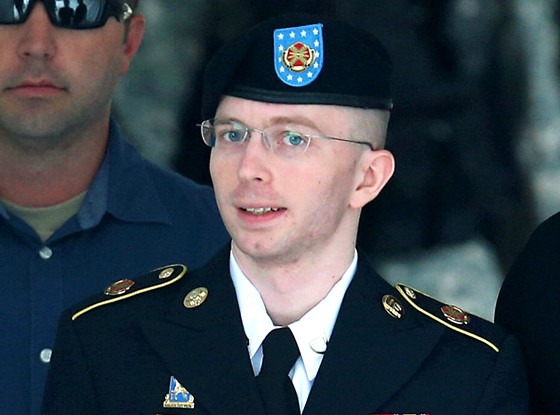 Bradley Manning Wants to Live as a Woman