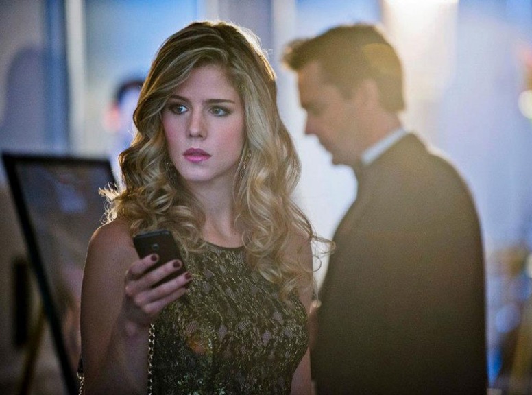 Emily Bett Rickards, Arrow