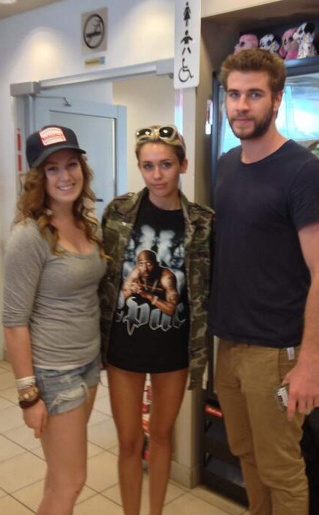Miley Cyrus, Liam Hemsworth, Twitter