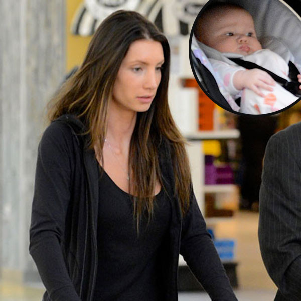 See the First Pic of Jeremy Renner's Daughter! E! Online