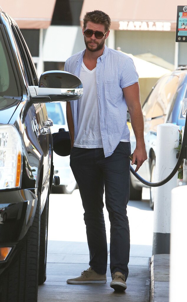 Liam Hemsworth from The Big Picture: Today's Hot Photos | E! News