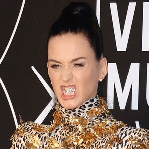 See Katy Roar at the VMAs | E! News