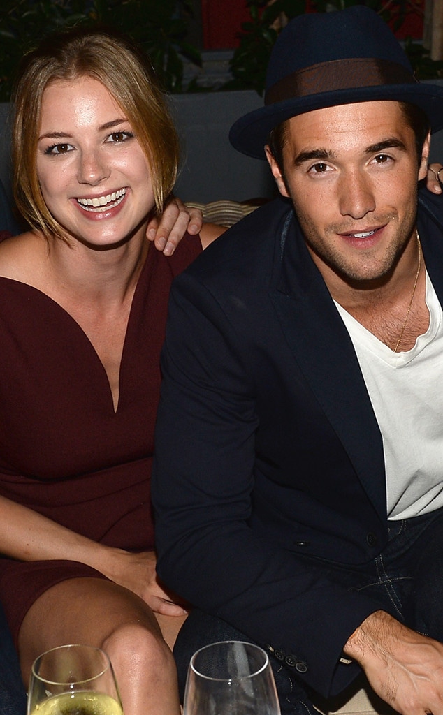 Emily VanCamp, Josh Bowman