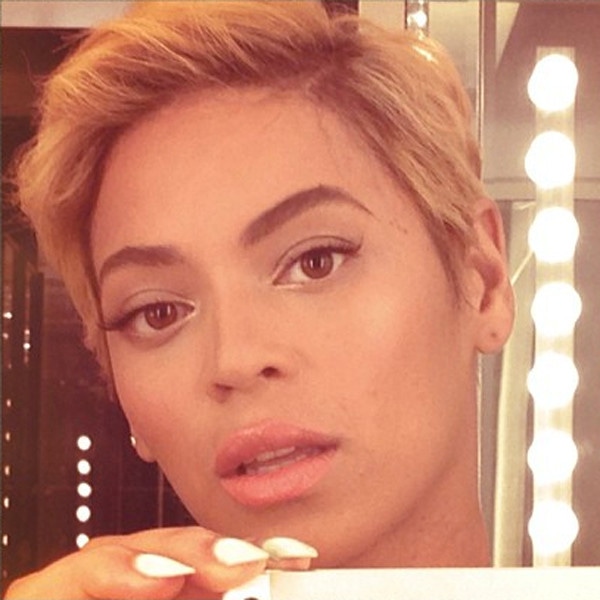 Beyonce, Short Blonde haircut