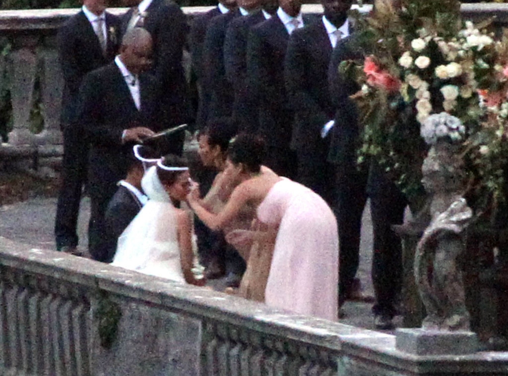 John Legend, Chrissy Teigen, Crying