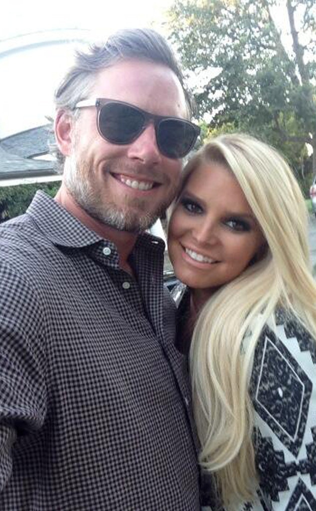 Jessica Simpson, Eric Johnson, Twitter