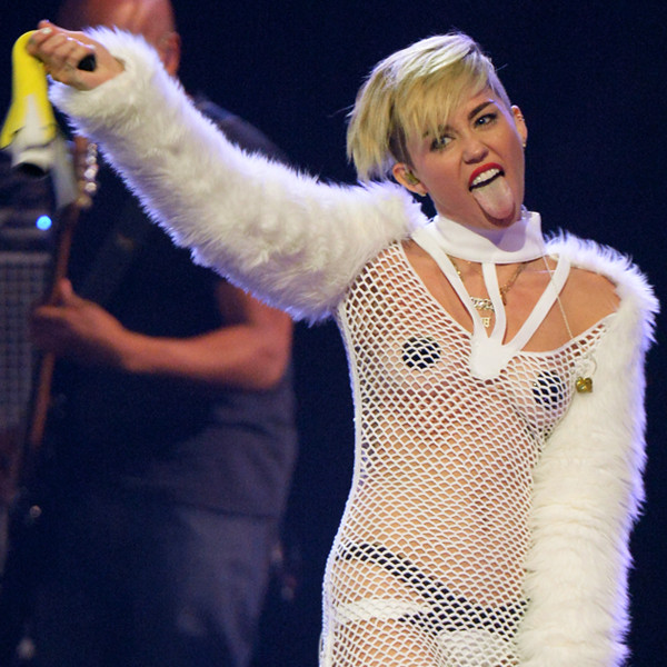 Miley Cyrus Slapping Pussy - Miley Cyrus Rocks Pasties at iHeartRadio Music Fest