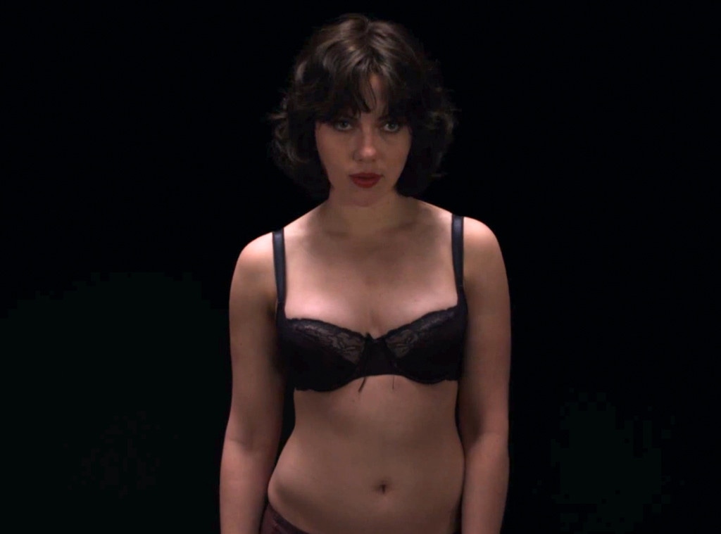 Scarlett Strips in Under the Skin Movie Trailer—Watch!